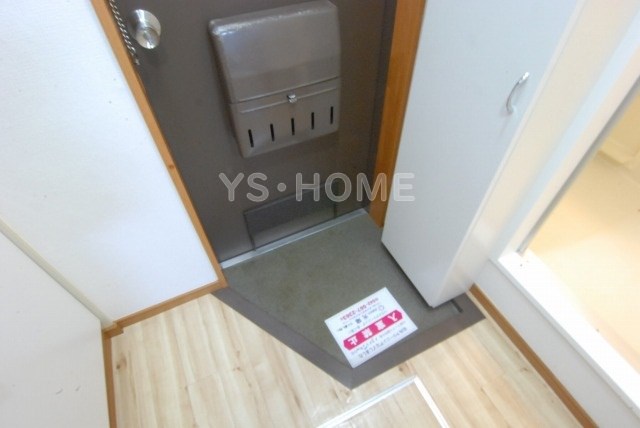 センチュリーハイツ 玄関