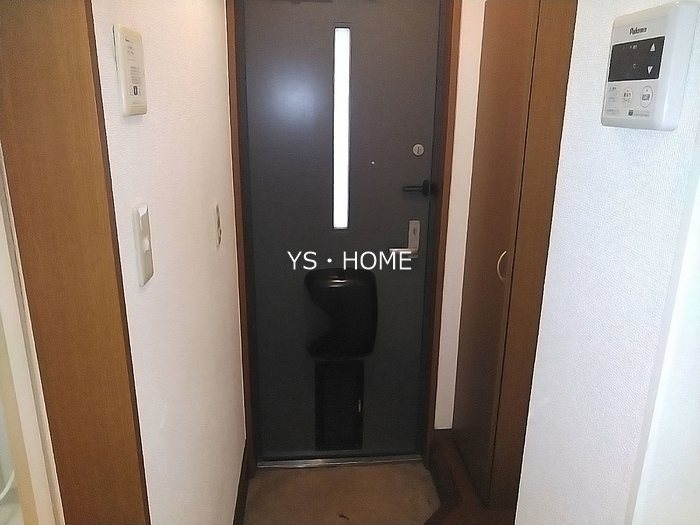 フラッツ西落合 玄関