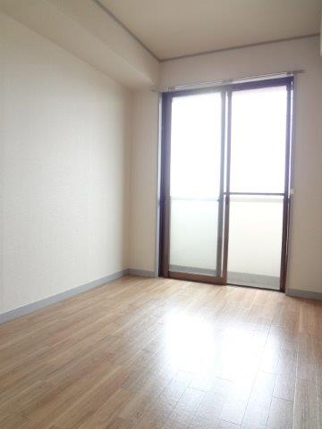 ハイツフェルテ ベッドルーム