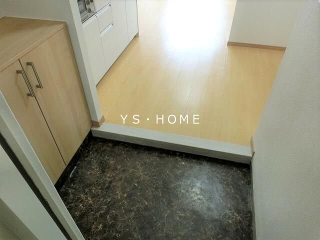 第1野村ビル 玄関