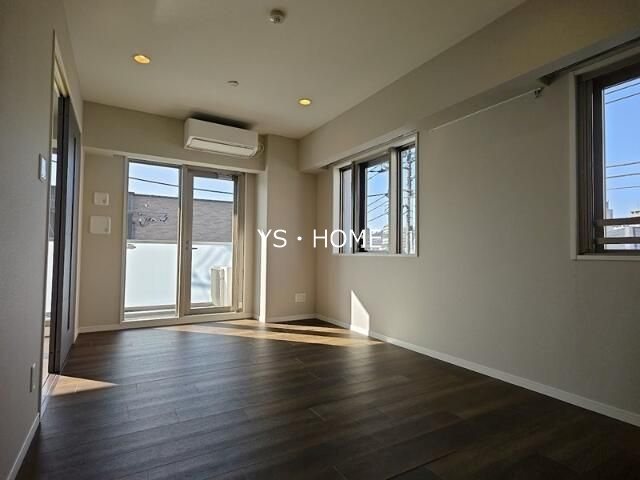 エスティメゾン新中野 リビング