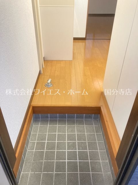 ハイムワカクサ 玄関