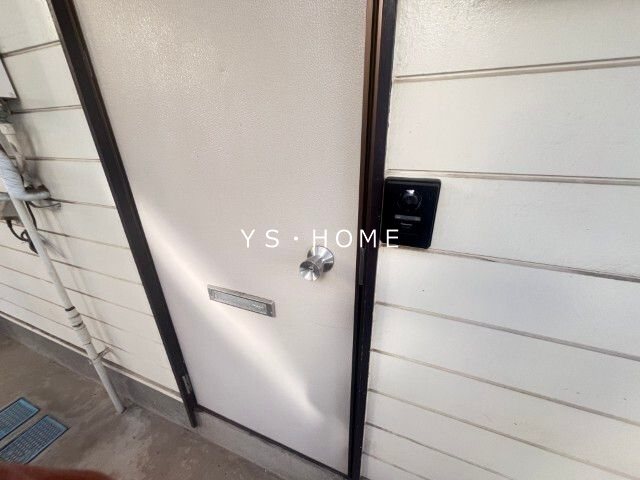 コスモノーマ 玄関