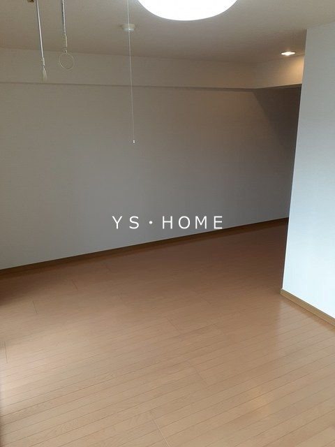 グランツ　モーデ　  リビング