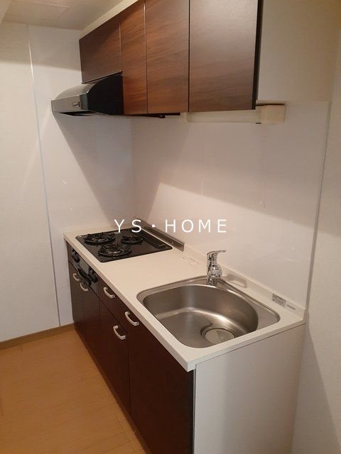 グランツ　モーデ　  キッチン