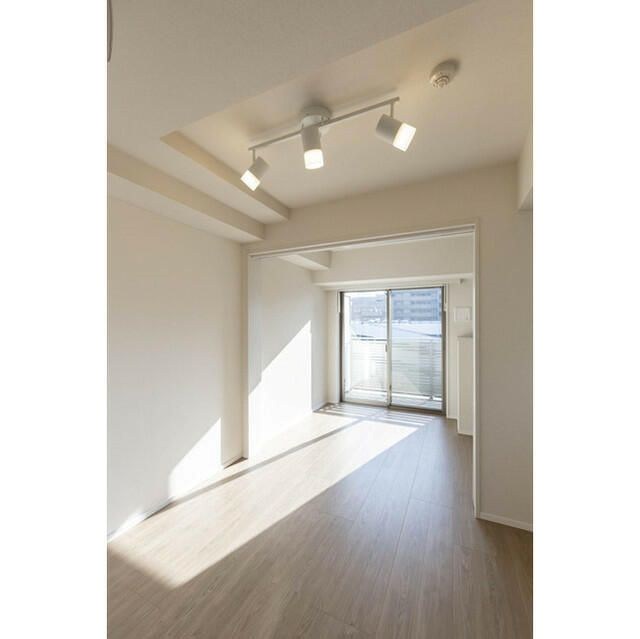 エムレジデンス中野坂上 リビング