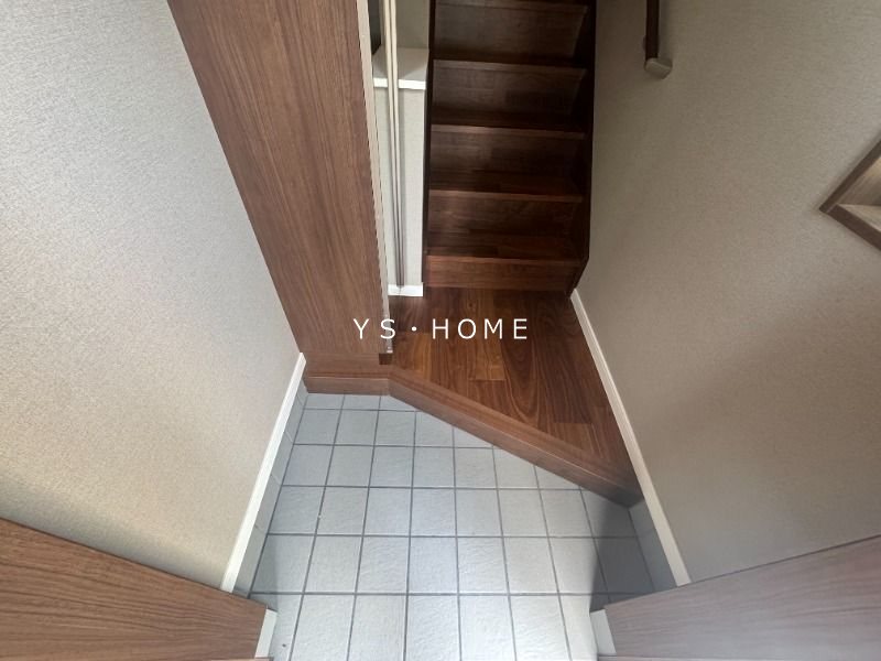 パークサイドプルメリア 玄関