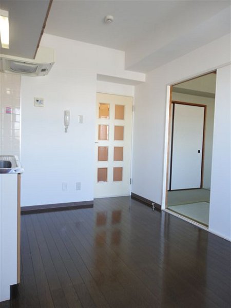 ティアラB リビング