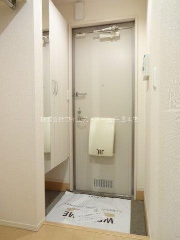 メゾン　アンソレーエ 玄関