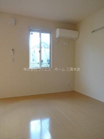 メゾン　アンソレーエ ベッドルーム