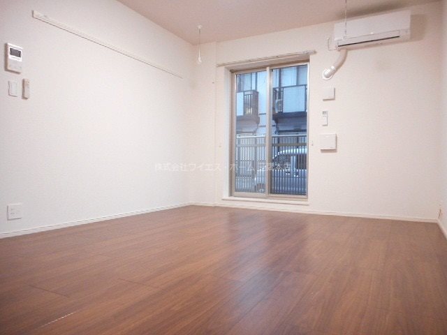 ウィステリア　コート  リビング