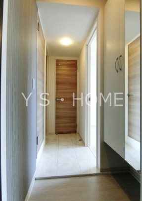 ラ・カーサ　グリシーナ 玄関