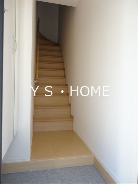 ヴィラ アカシア 玄関