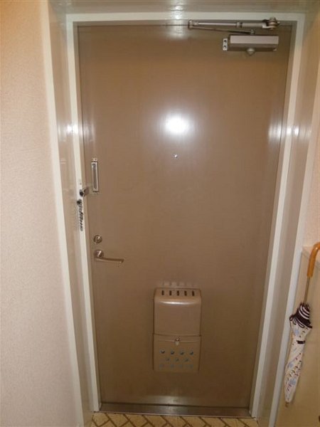 上高田フラッツ 玄関