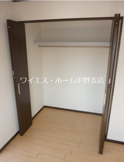 上高田フラッツ ベッドルーム