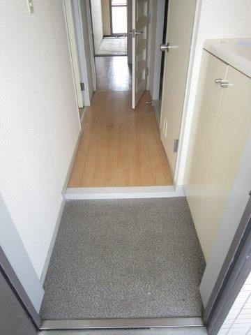 エレガンス三鷹 玄関