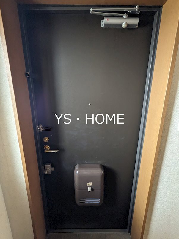 アソシエール野方   玄関