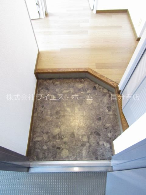 国分寺ハウス 玄関