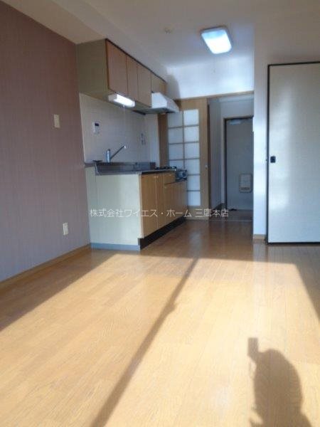 プラティーク三鷹 リビング