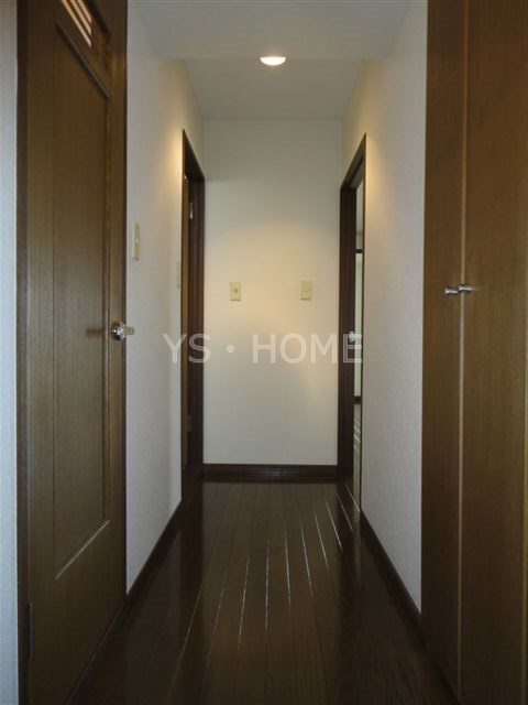 クレンズハウス 玄関