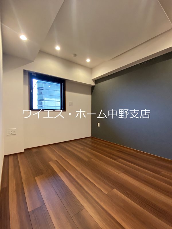 リーラ中野  ベッドルーム