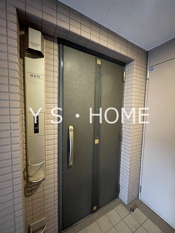 クリオレミントンヴィレッジ国立 玄関