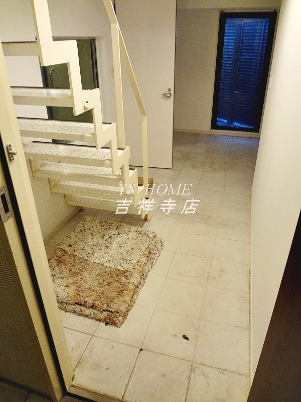 ゼクシア吉祥寺 玄関