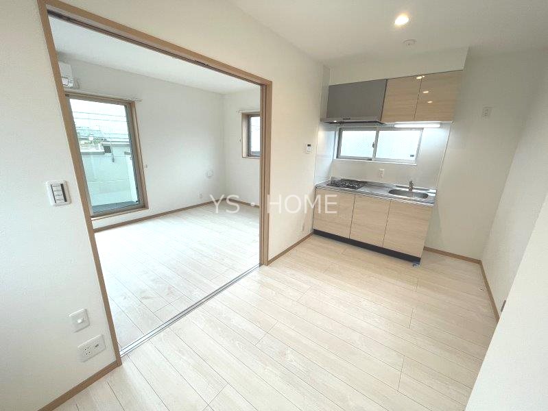 Navi三鷹 リビング