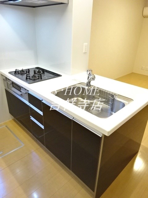 メゾンアンソレーエ キッチン