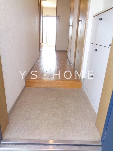 ルーヴェン吉祥寺  玄関