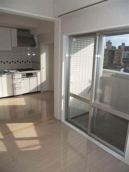 スタンビューレ中野坂上 リビング