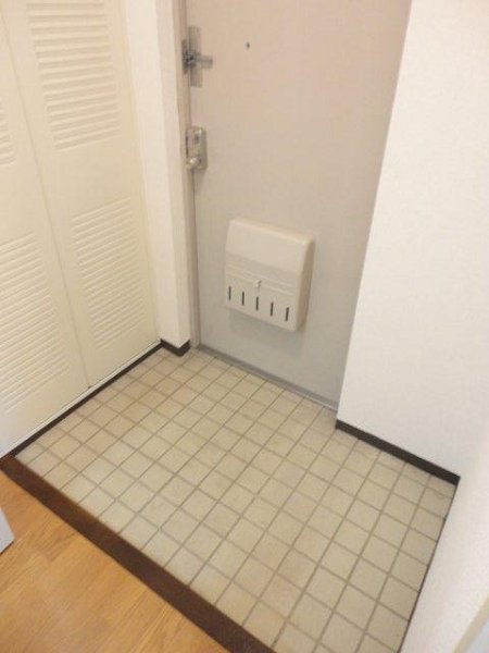 コーポレート東小金井 玄関