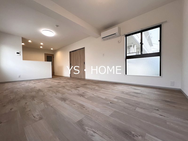 メゾンカルム中落合Ｓｏｕｔｈ    リビング