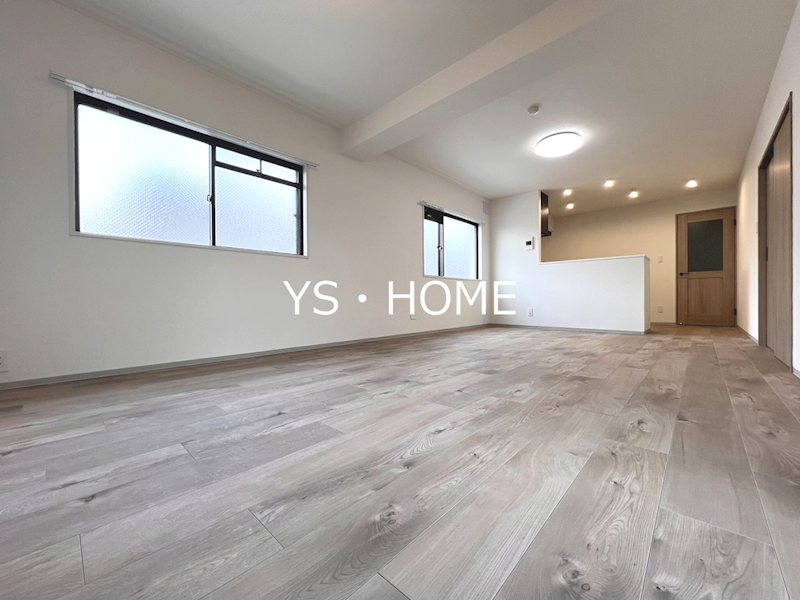 メゾンカルム中落合Ｓｏｕｔｈ    リビング