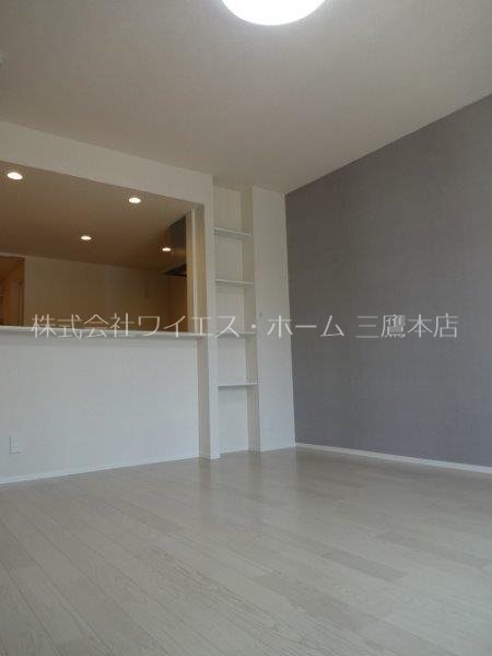 BＬＡＴＴ　ＨＵＳ リビング