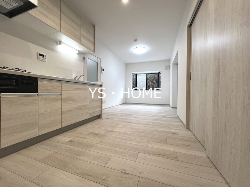 メゾンカルム中落合Ｓｏｕｔｈ    リビング