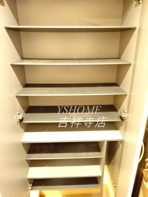 ソレイユ・ルヴァンＤ 玄関