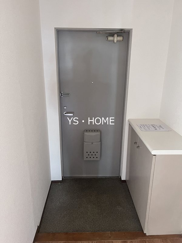 プレステージ中野 玄関