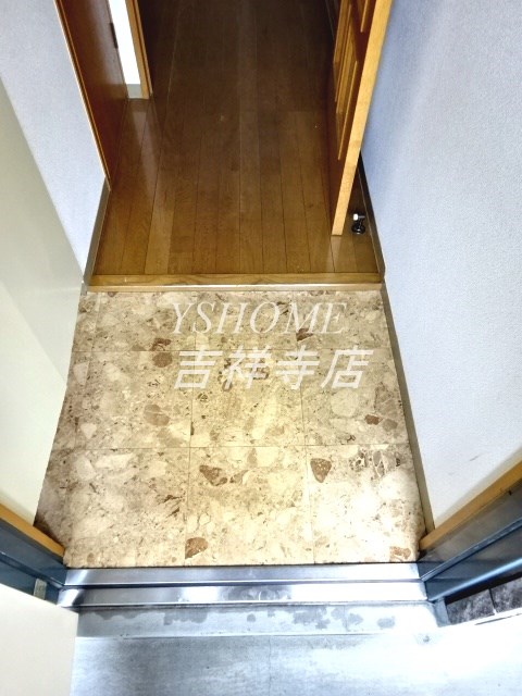 アネックスＫ  玄関