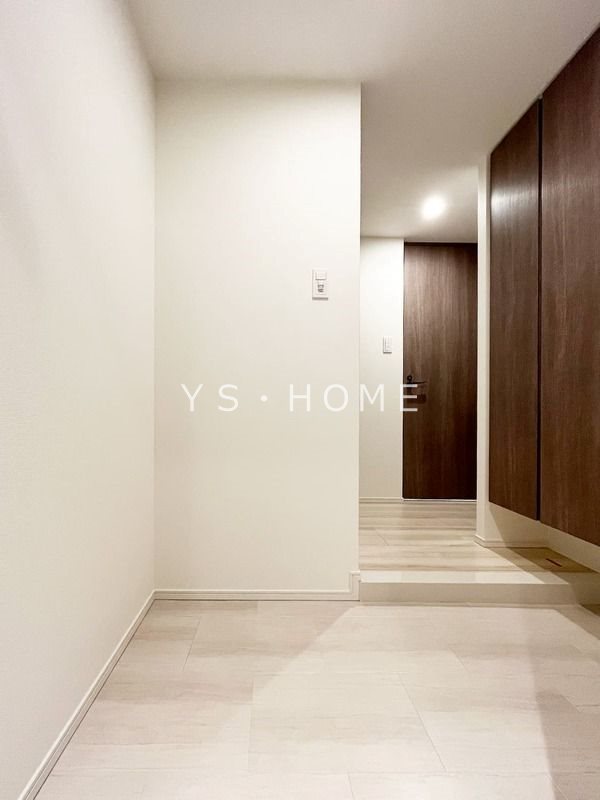 S-RESIDENCE高井戸EAST 玄関