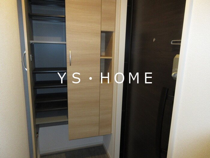 アナシエ石神井台  玄関