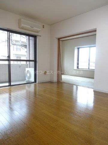 Ｌａ吉祥寺 リビング