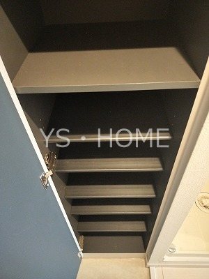 リブリ・アヴニール その他10