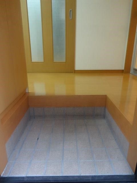 ロジェ　シャンドール 玄関