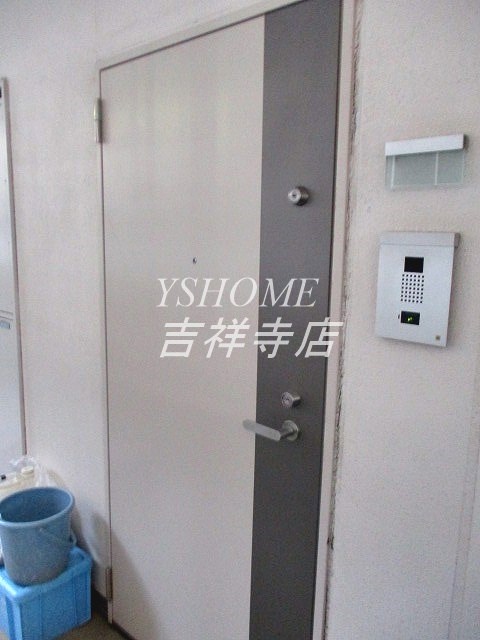 プライムアーバン西荻窪Ⅱ 玄関