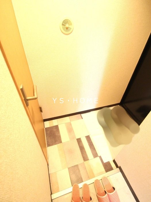 ヒルズ吉祥寺  玄関