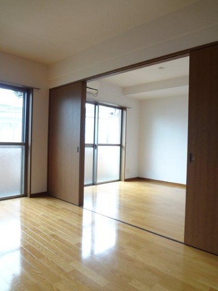 エルミタージュ　 リビング