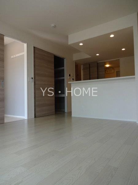 BＬＡＴＴ　ＨＵＳ その他16