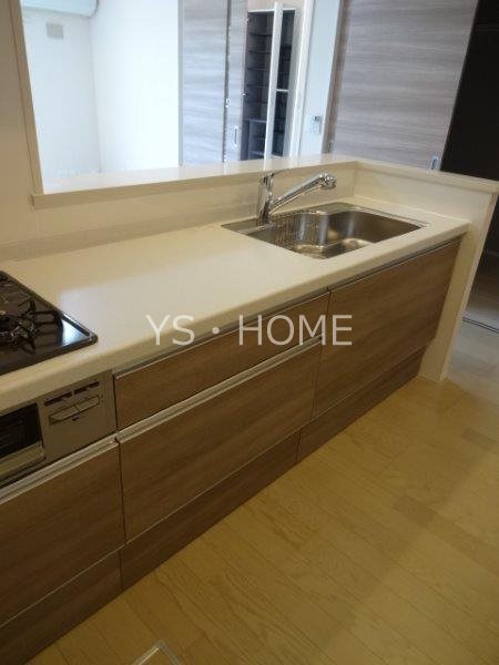 BＬＡＴＴ　ＨＵＳ その他17