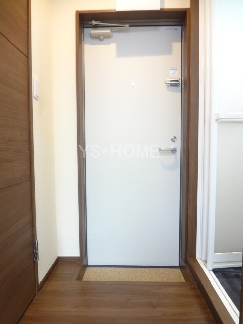 B.Growth荻窪 玄関